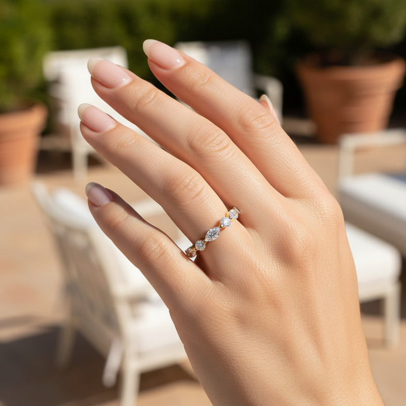 'Violet' Wedding Band