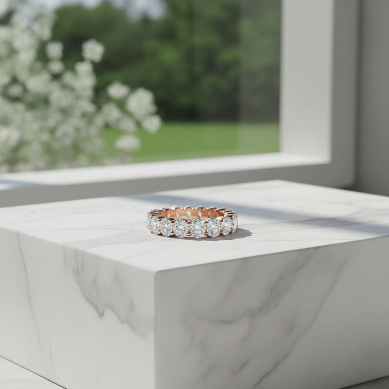 'Lila' Wedding Band
