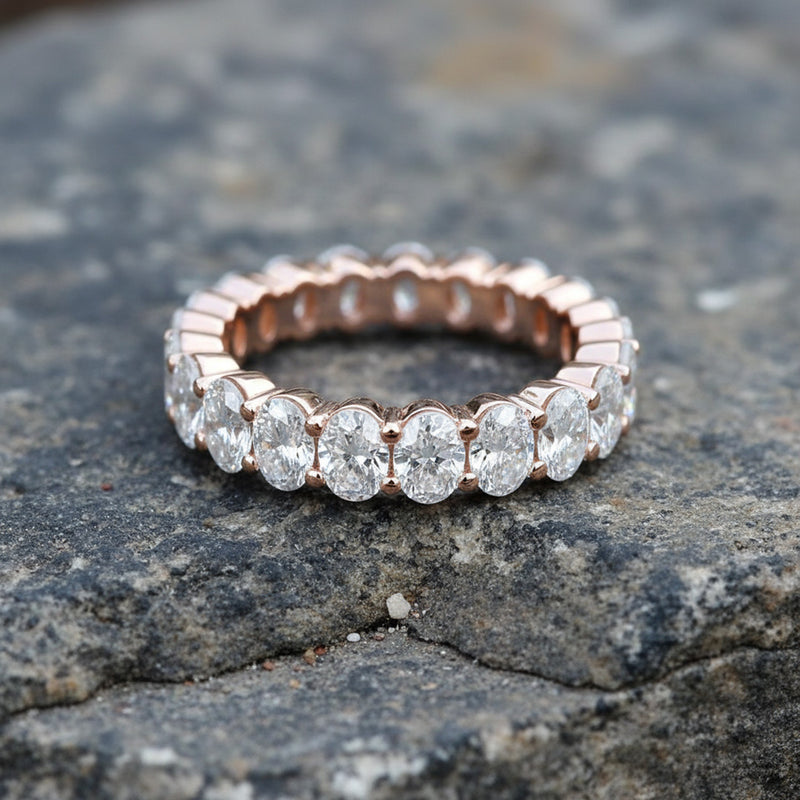 'Lila' Wedding Band