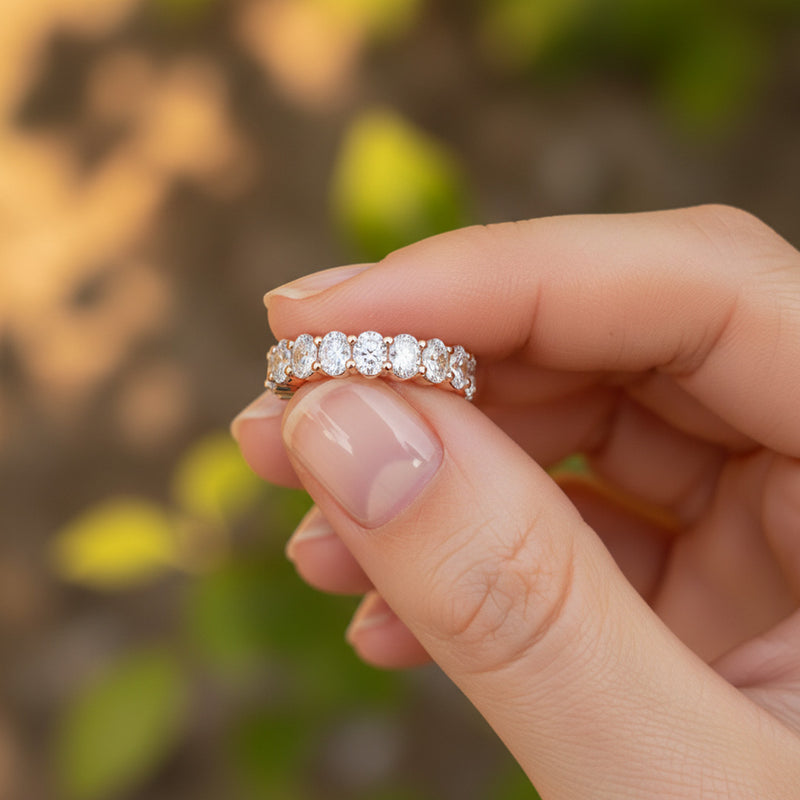 'Lila' Wedding Band