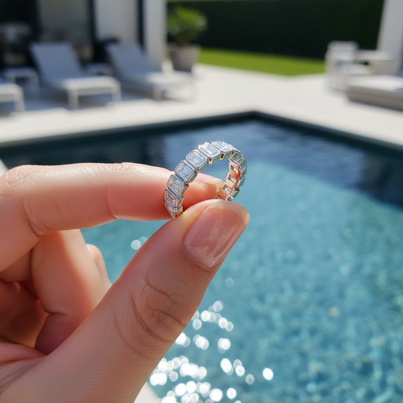 'Leslie' Wedding Band