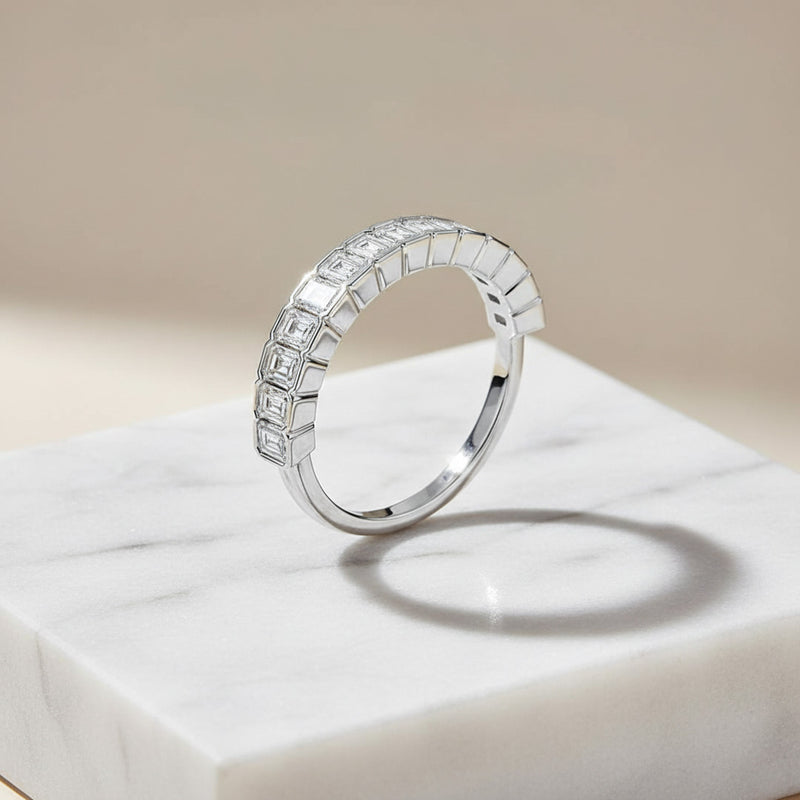 'Lucy' Wedding Band