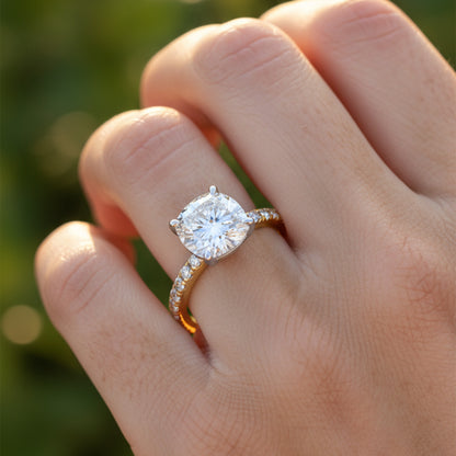 'Alana' Diamond Ring with Two-Tone Design