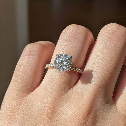 'Alana' Diamond Ring with Two-Tone Design