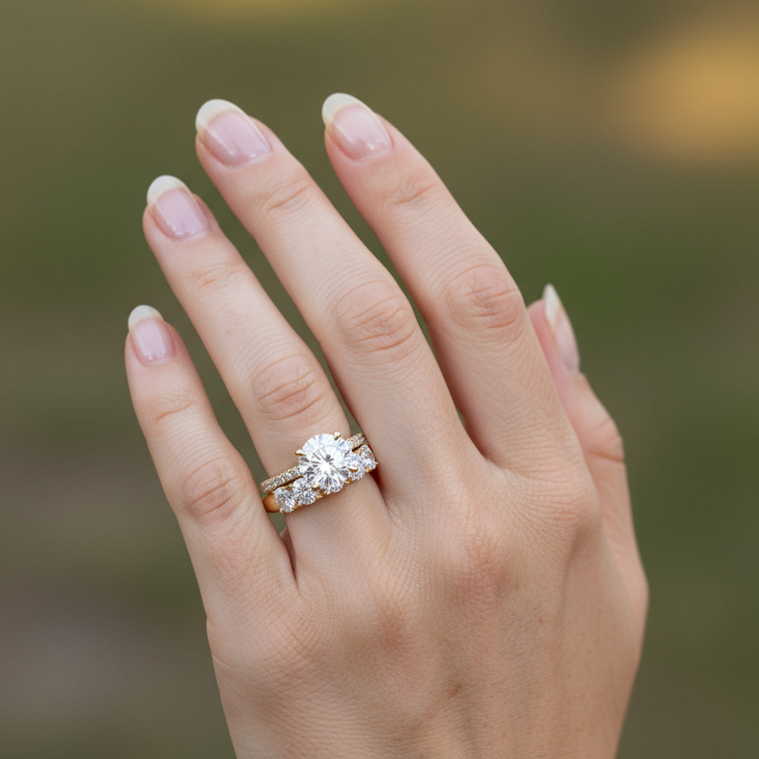 'Addison' 5 Stone Round Diamond Wedding Band