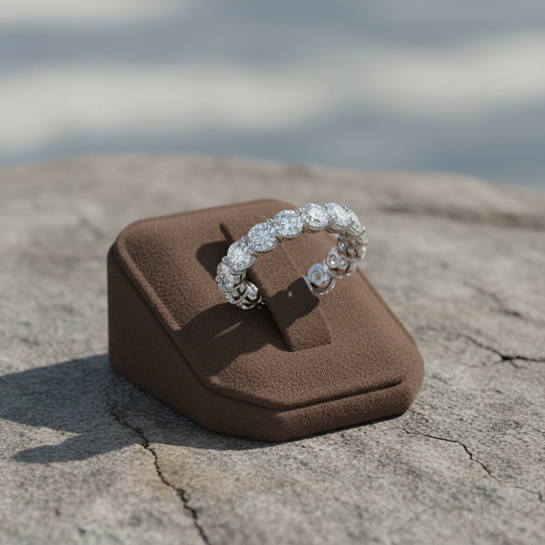 'Noelle' Wedding Band