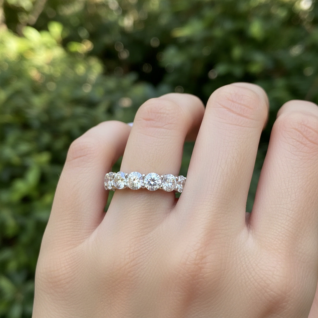 'Noelle' Wedding Band