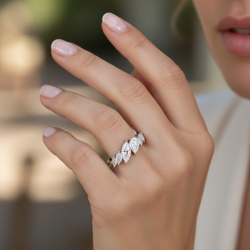 'Ava' Wedding Band