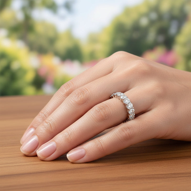 'Lila' Wedding Band