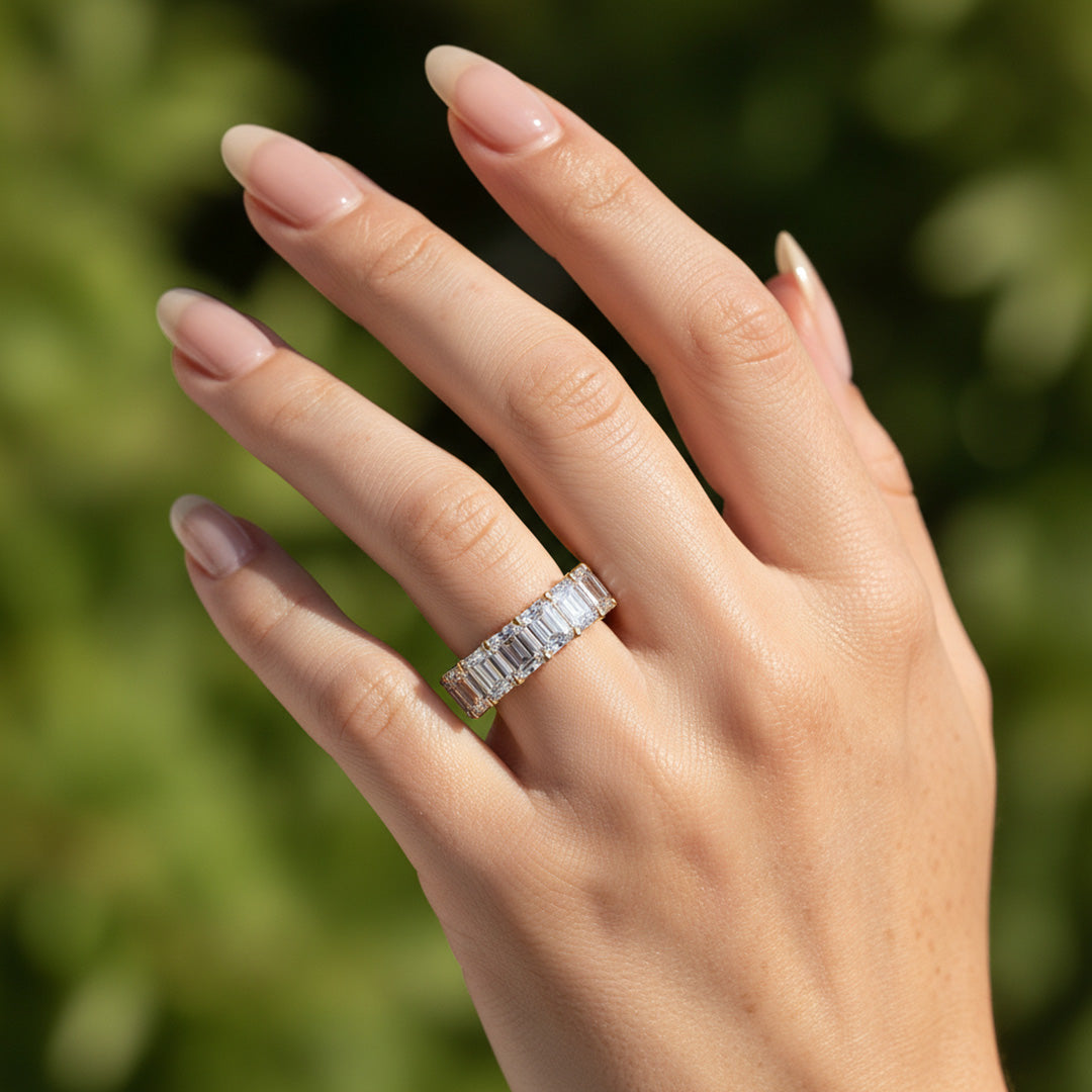 'Carmen' Wedding Band