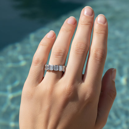 'Leslie' Wedding Band