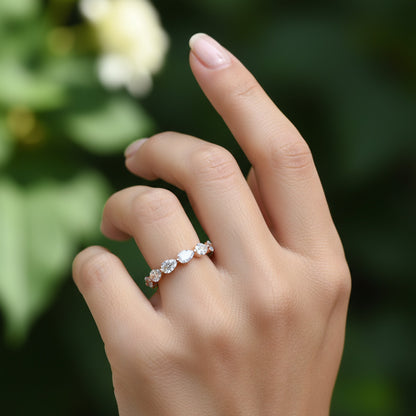 'Bailey' Wedding Band