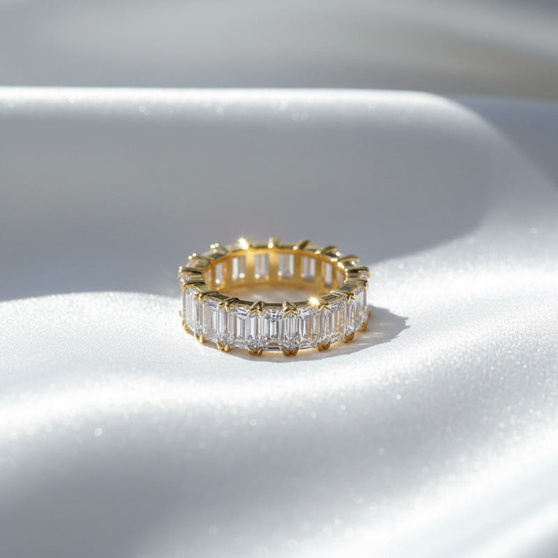 'Julia' Wedding Band