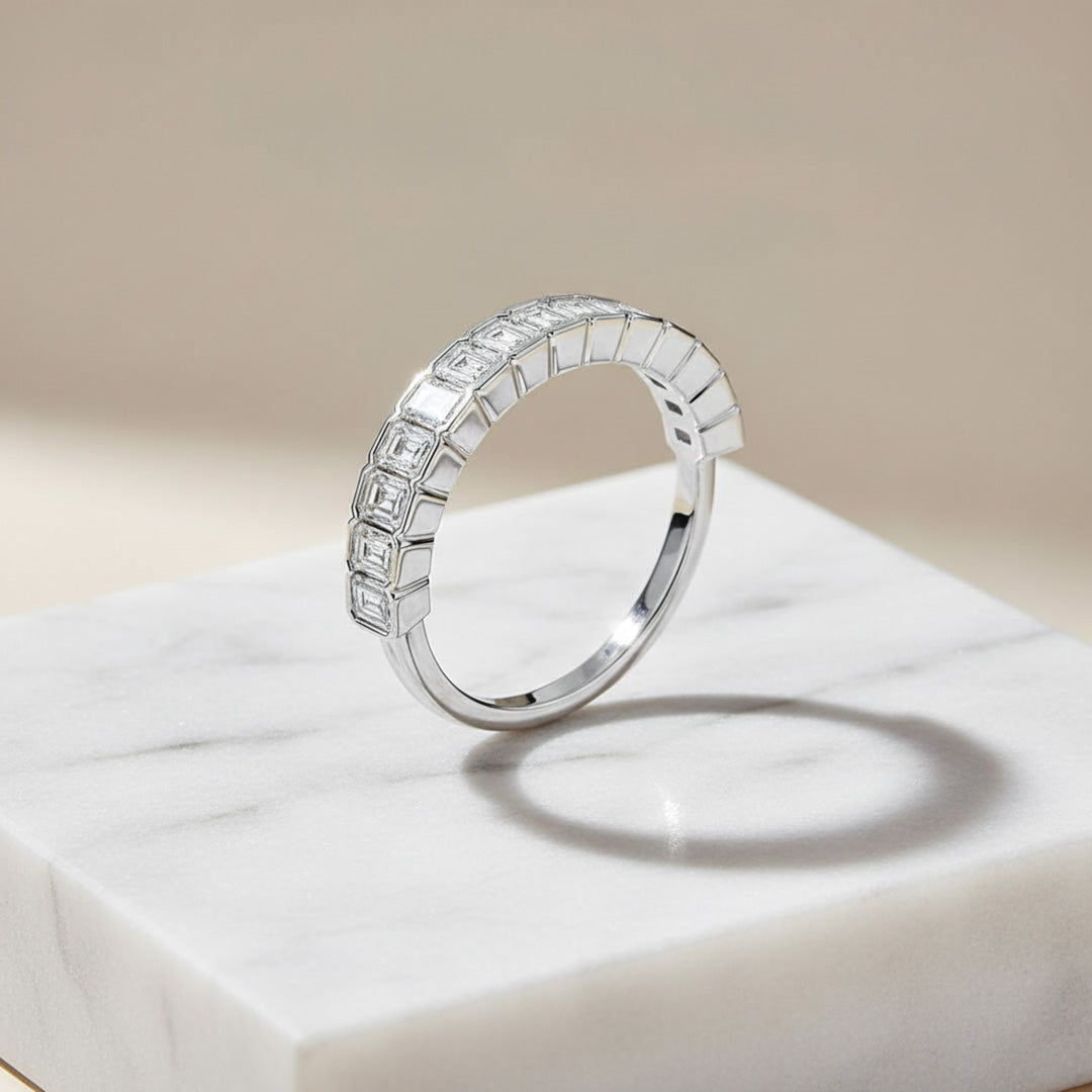 'Lucy' Wedding Band