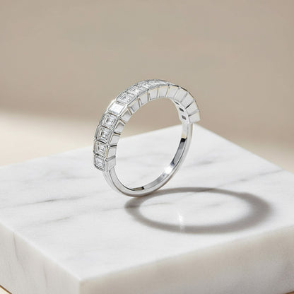 'Lucy' Wedding Band