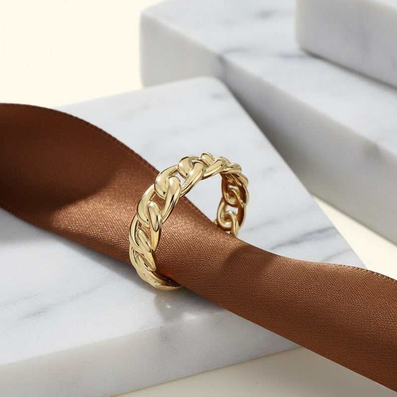 'Claire' Wedding Band